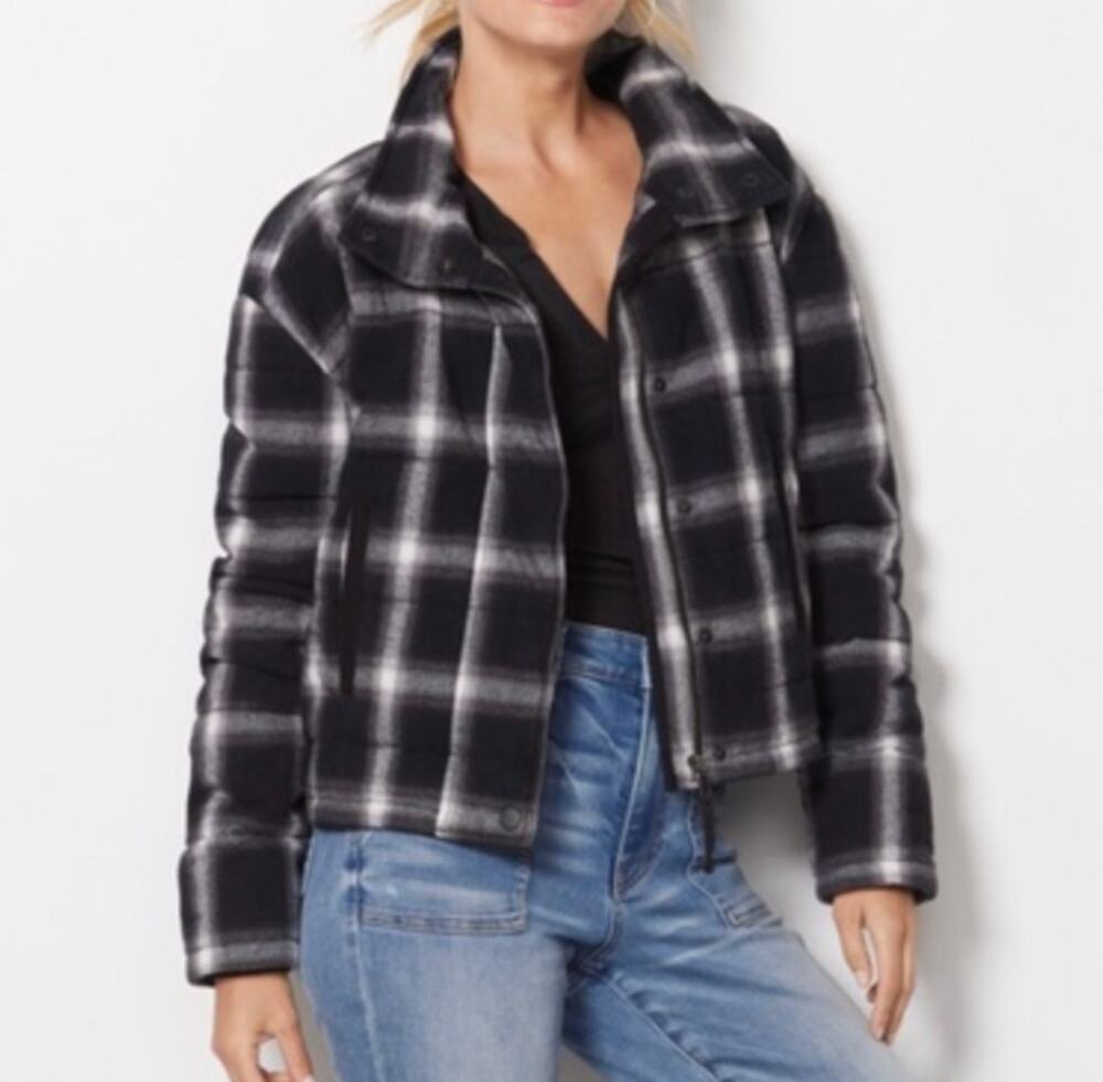 Evereve Lucy Plaid Full Zip Puffer Jacket Black XS